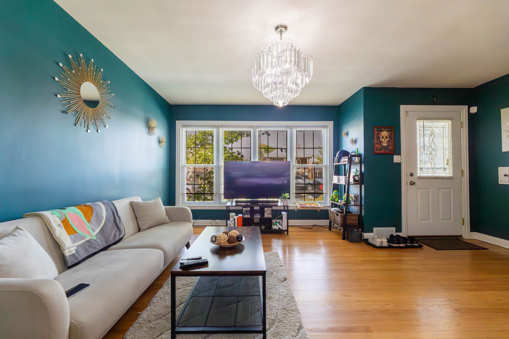 5921 South Sawyer Avenue Chicago IL 60629