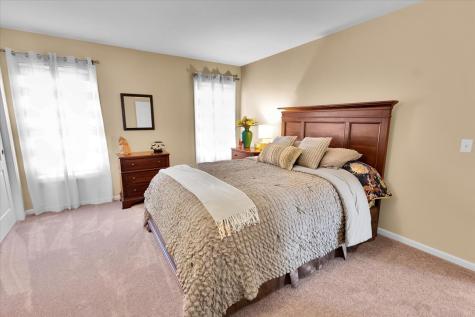 415 Mallard Point Drive North Aurora IL 60542