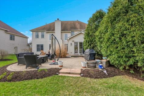 415 Mallard Point Drive North Aurora IL 60542