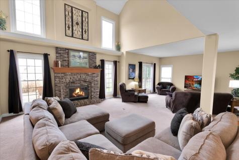 415 Mallard Point Drive North Aurora IL 60542