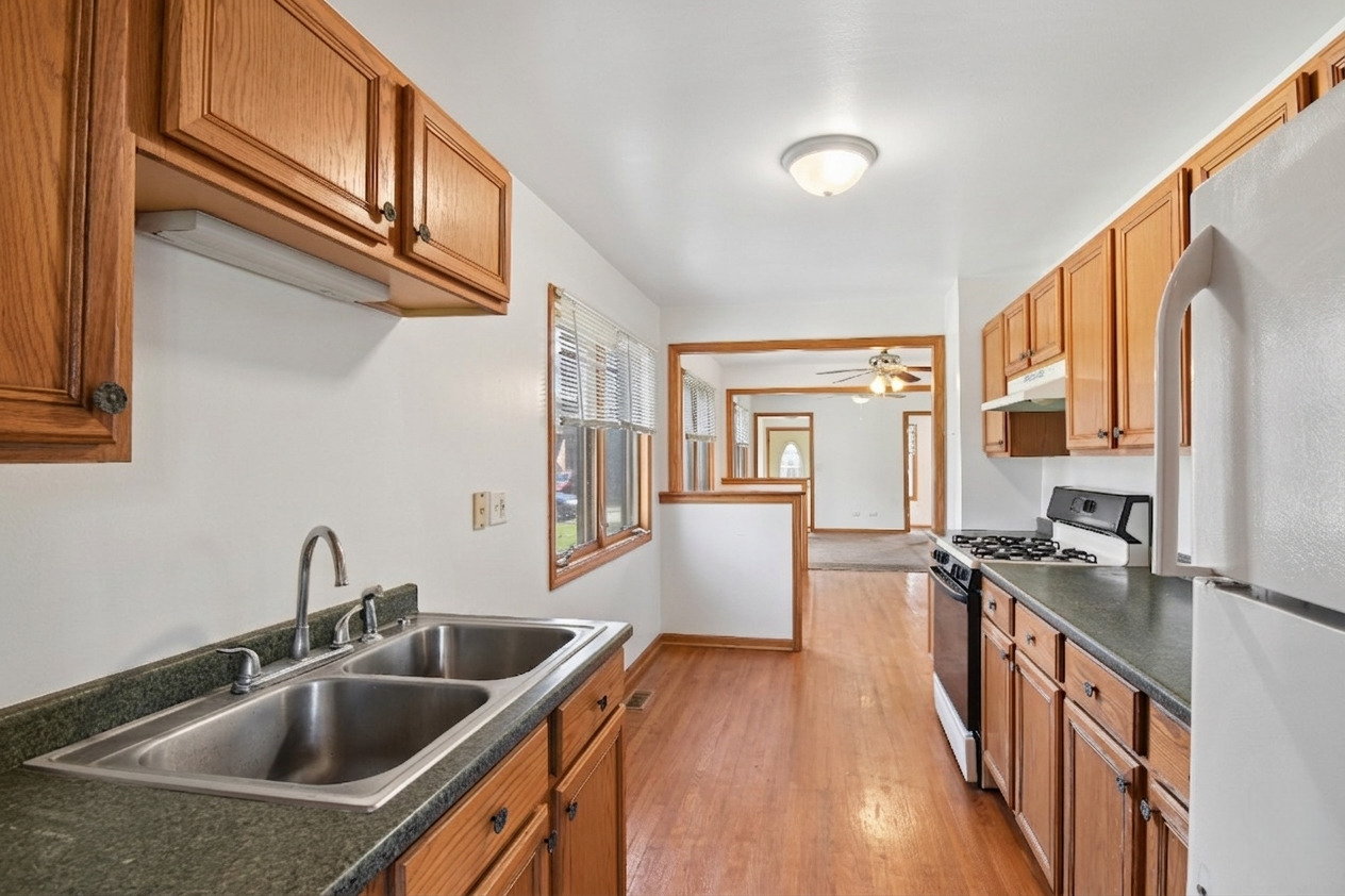 303 Bruce Road Lockport IL 60441