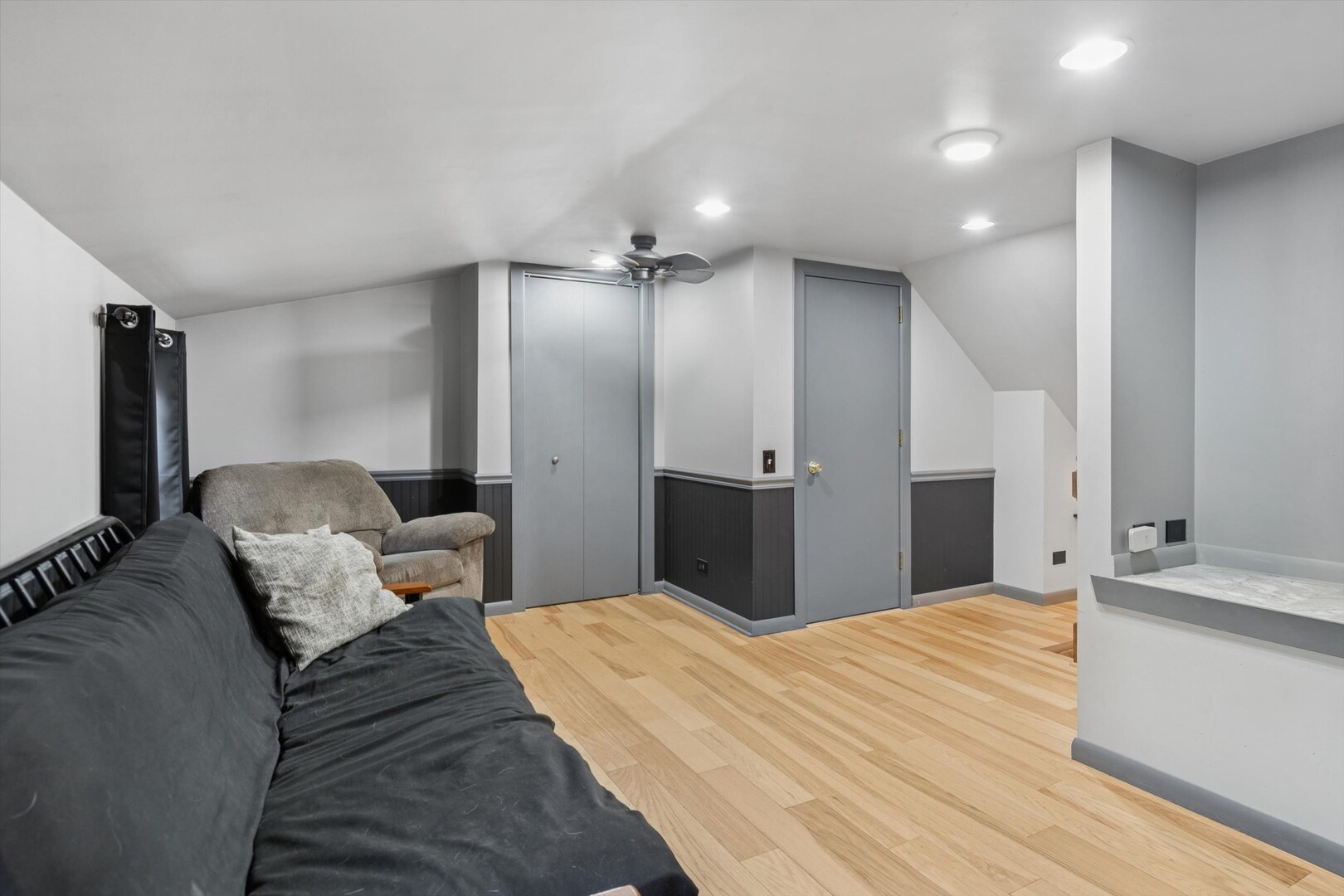 907 Maple Avenue Lisle IL 60532