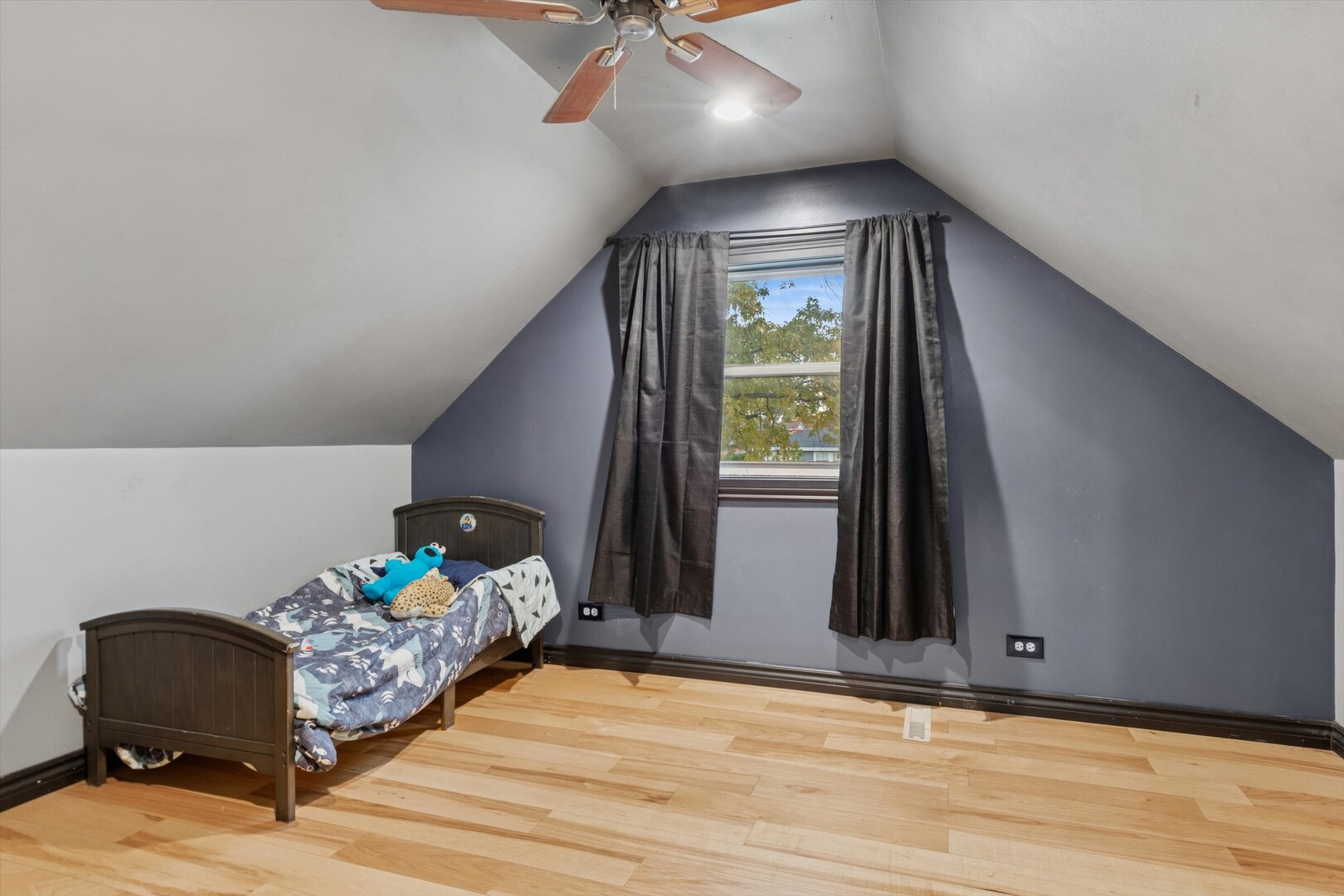 907 Maple Avenue Lisle IL 60532