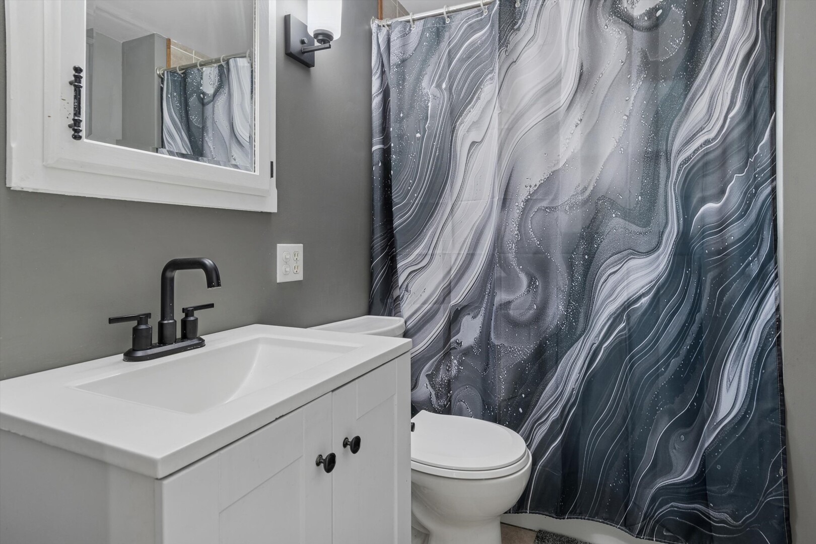 907 Maple Avenue Lisle IL 60532