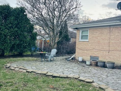8925 Oriole Avenue Morton Grove IL 60053