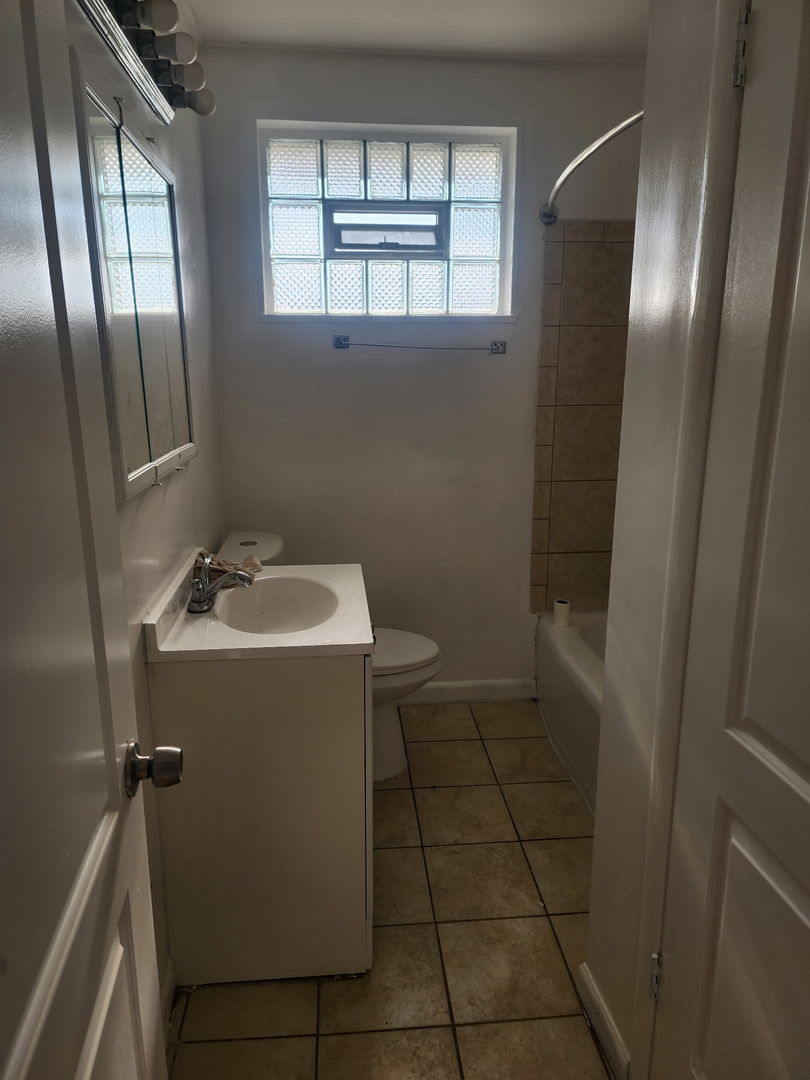 10845 South Emerald Avenue Chicago IL 60628