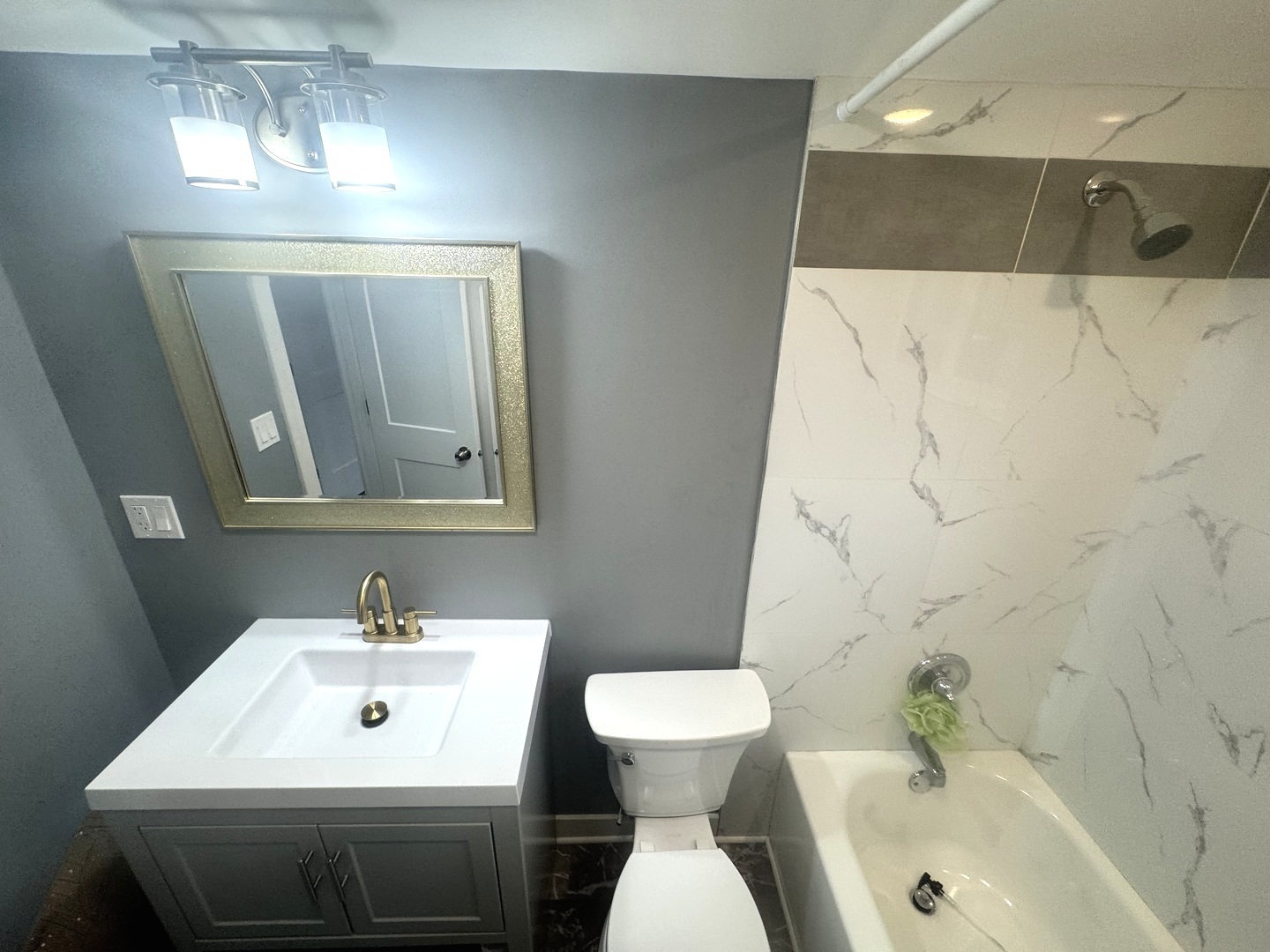 8312 South Kenwood Avenue Chicago IL 60619