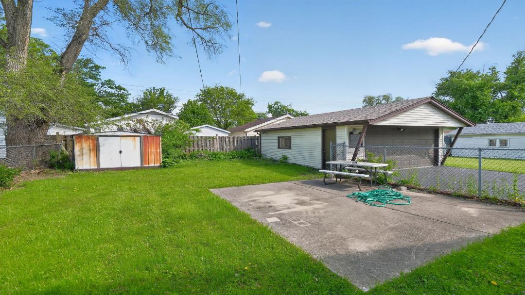 624 West Merle Avenue Villa Park IL 60181