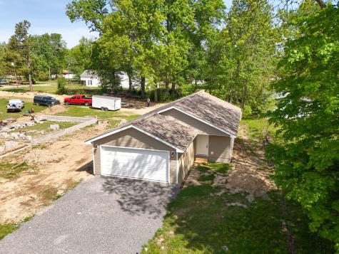 817 West Stotlar Street Herrin IL 62948