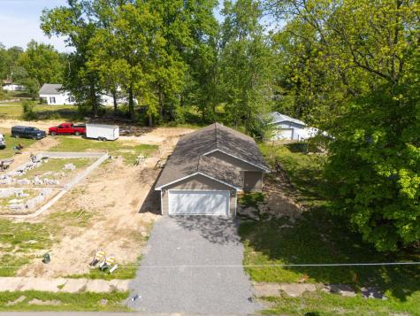 817 West Stotlar Street Herrin IL 62948