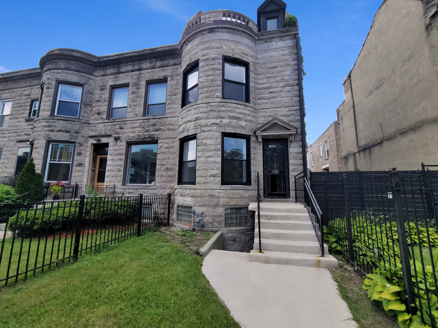 6442 South Ingleside Avenue Chicago IL 60637