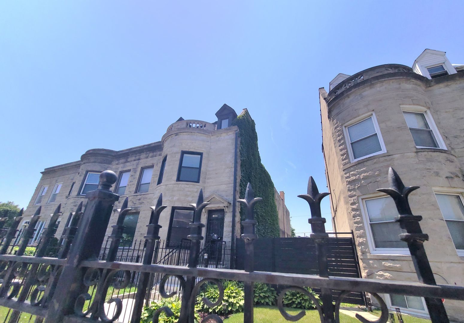 6442 South Ingleside Avenue Chicago IL 60637