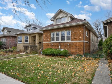 3742 Clinton Avenue Berwyn IL 60402