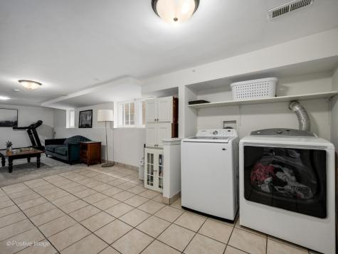 3742 Clinton Avenue Berwyn IL 60402