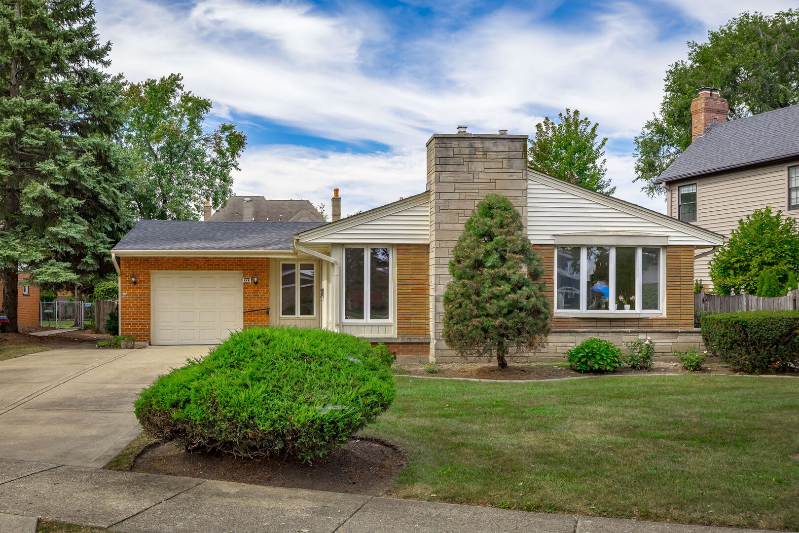 333 East Huntington Lane Elmhurst IL 60126