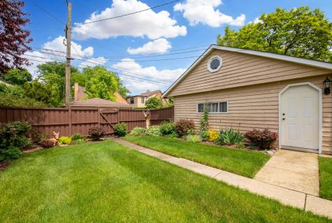 108 Imperial Street Park Ridge IL 60068