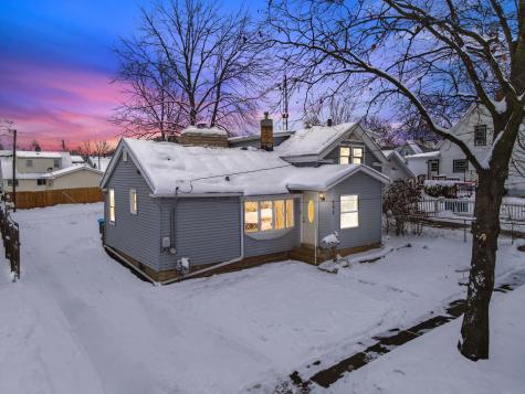541 Charles Street Aurora IL 60506