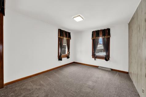 541 Charles Street Aurora IL 60506