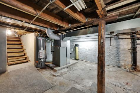 541 Charles Street Aurora IL 60506