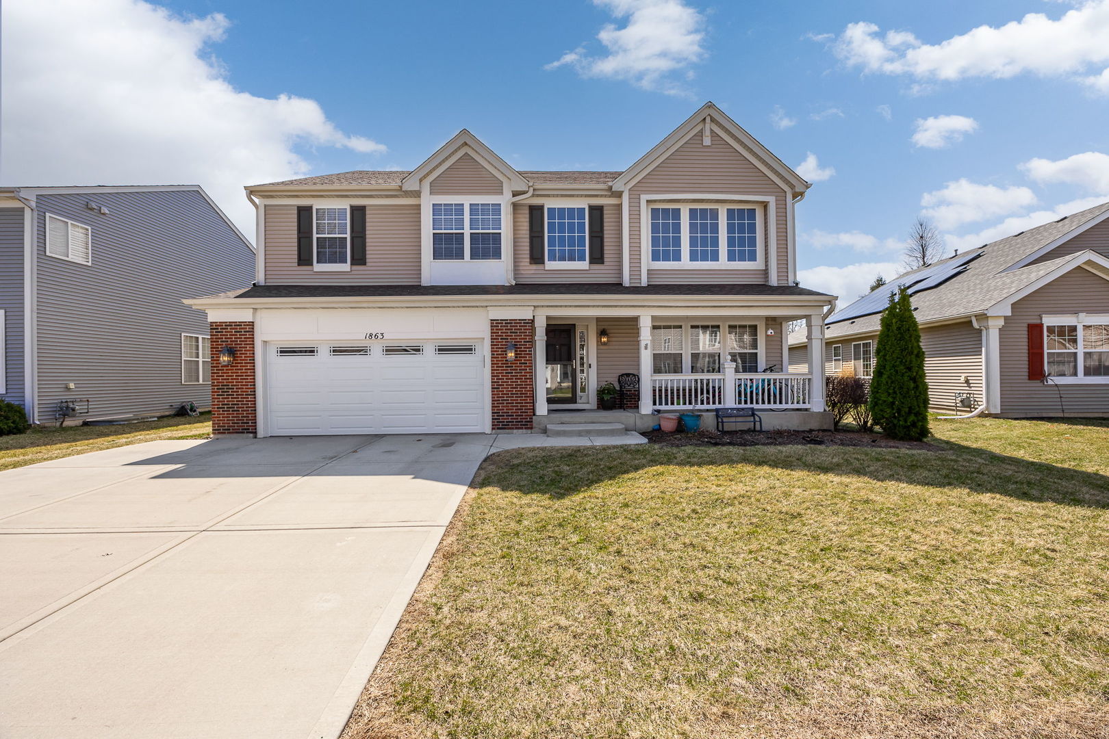 1863 Lake Bluff Lane Pingree Grove IL 60140
