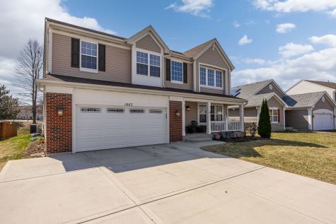 1863 Lake Bluff Lane Pingree Grove IL 60140