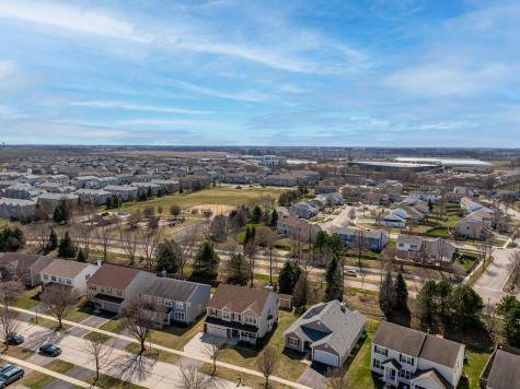 1863 Lake Bluff Lane Pingree Grove IL 60140
