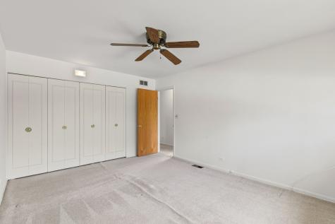 2410 East Northwood Court Arlington Heights IL 60004
