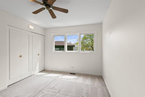 2410 East Northwood Court Arlington Heights IL 60004