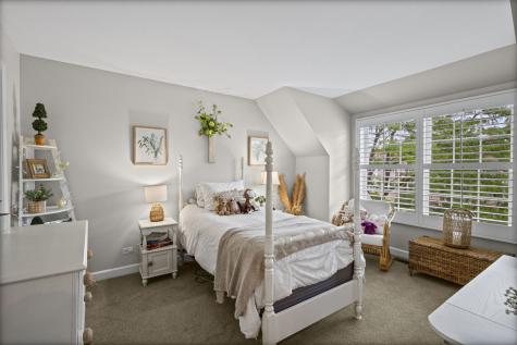 1907 Lynn Circle Libertyville IL 60048