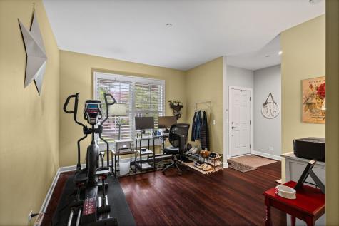 1907 Lynn Circle Libertyville IL 60048
