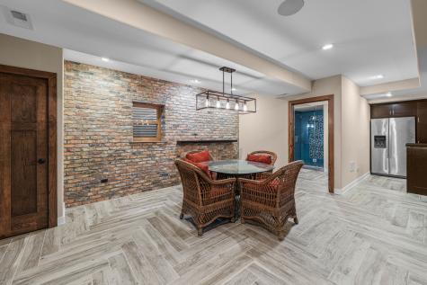208 Sawgrass Drive Palos Heights IL 60463