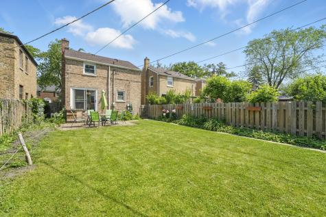 3831 Kirk Street Skokie IL 60076