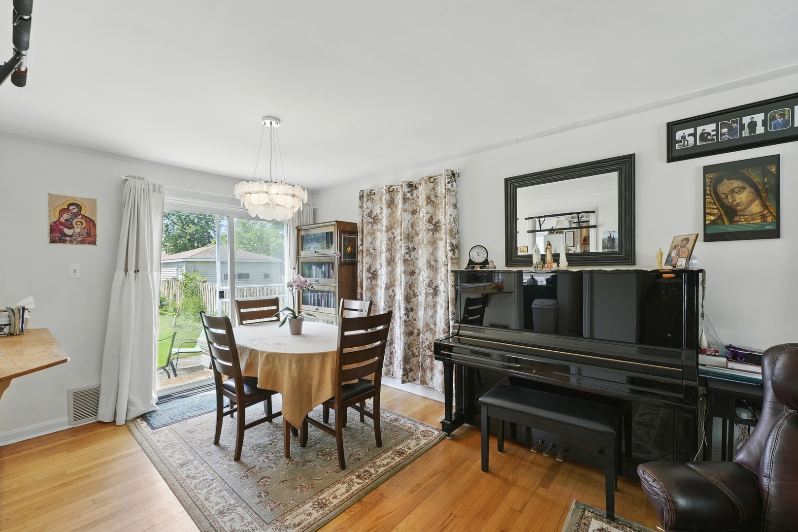 3831 Kirk Street Skokie IL 60076