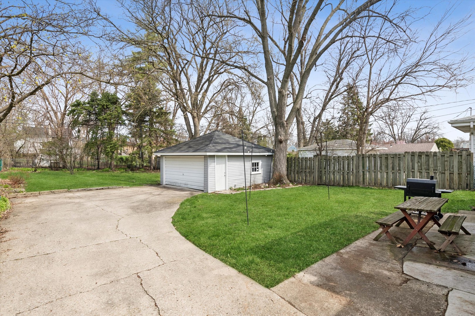 124 East Jackson Street Villa Park IL 60181