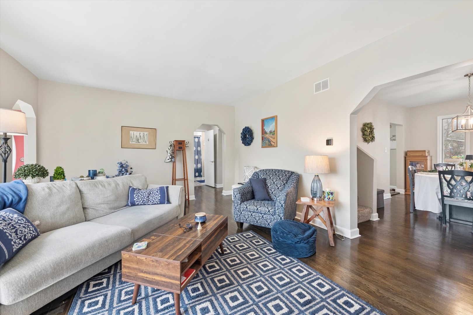 124 East Jackson Street Villa Park IL 60181