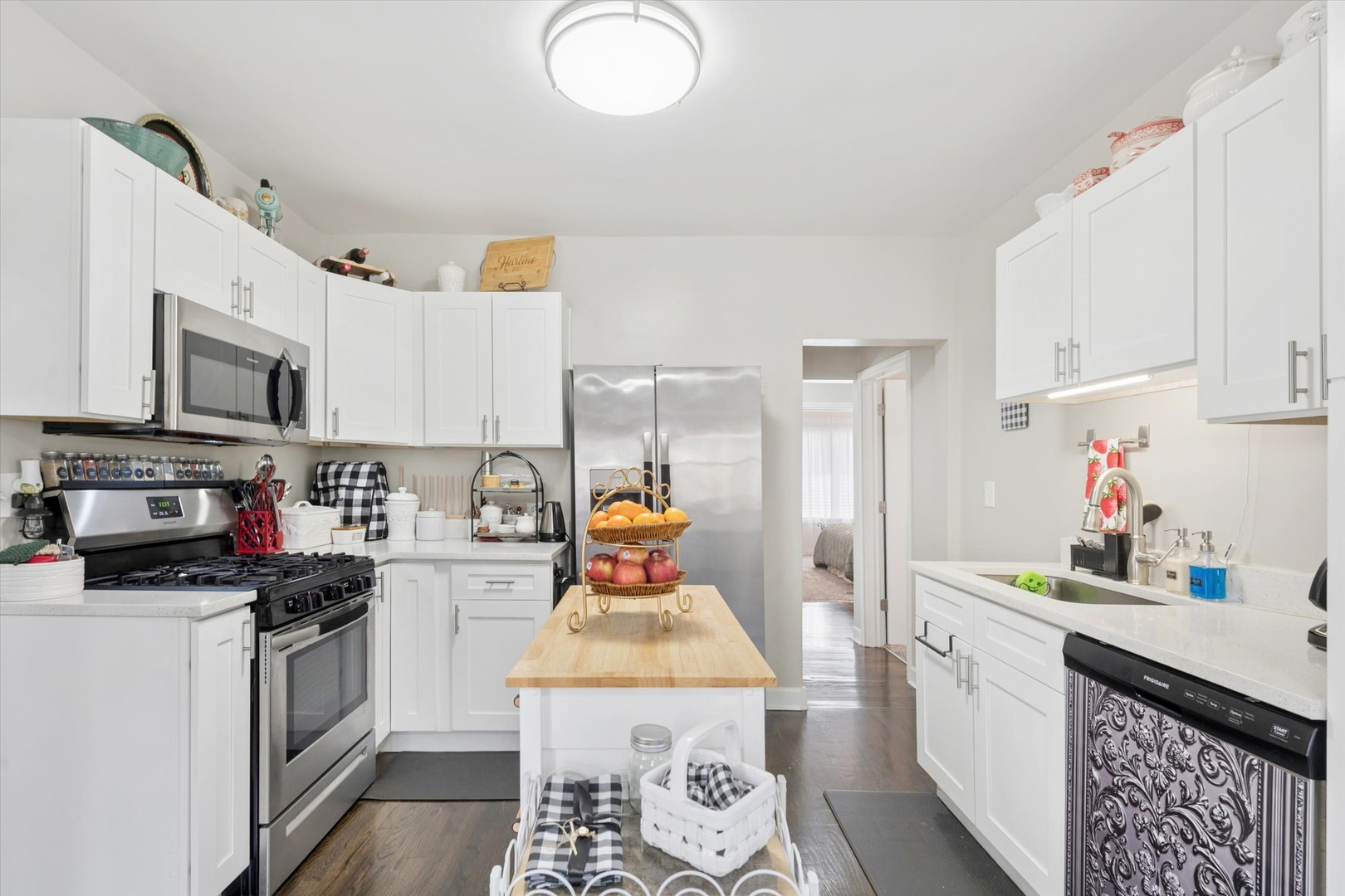124 East Jackson Street Villa Park IL 60181