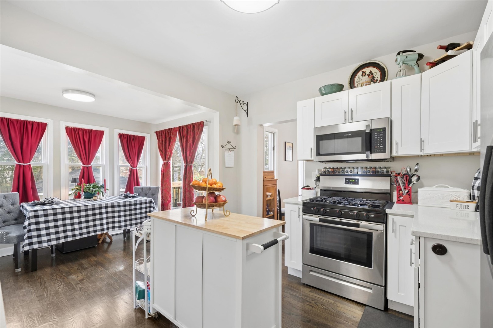 124 East Jackson Street Villa Park IL 60181