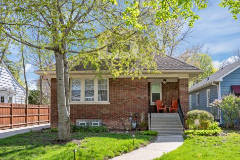 1433 Glencoe Avenue Highland Park IL 60035