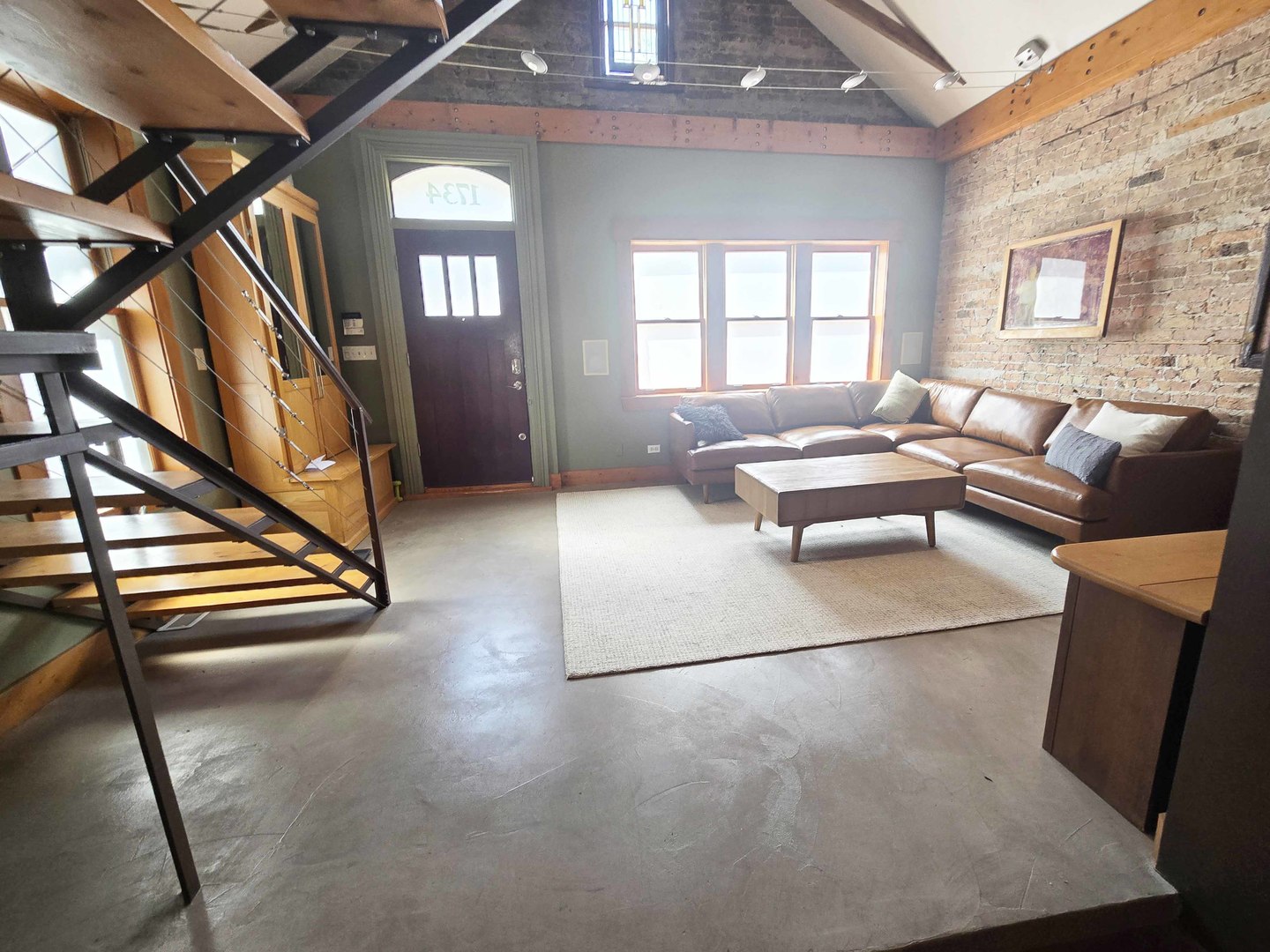 1734 West Beach Avenue Chicago IL 60612