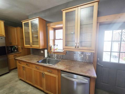 1734 West Beach Avenue Chicago IL 60612