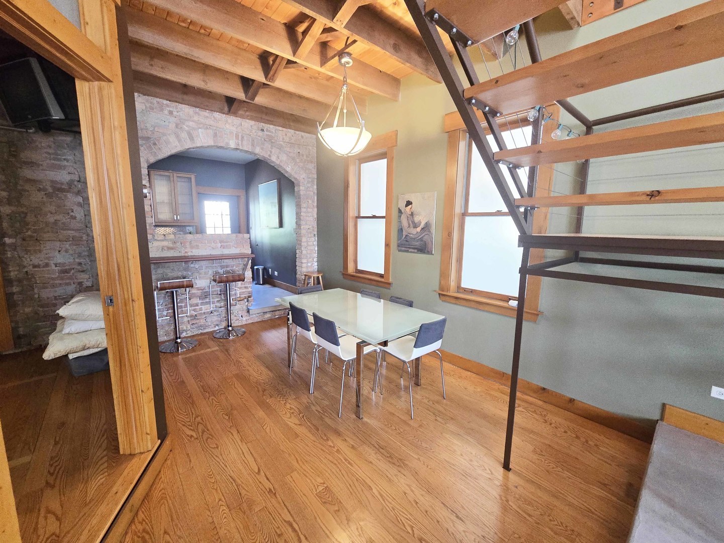 1734 West Beach Avenue Chicago IL 60612