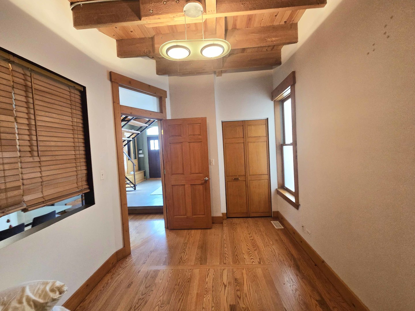 1734 West Beach Avenue Chicago IL 60612