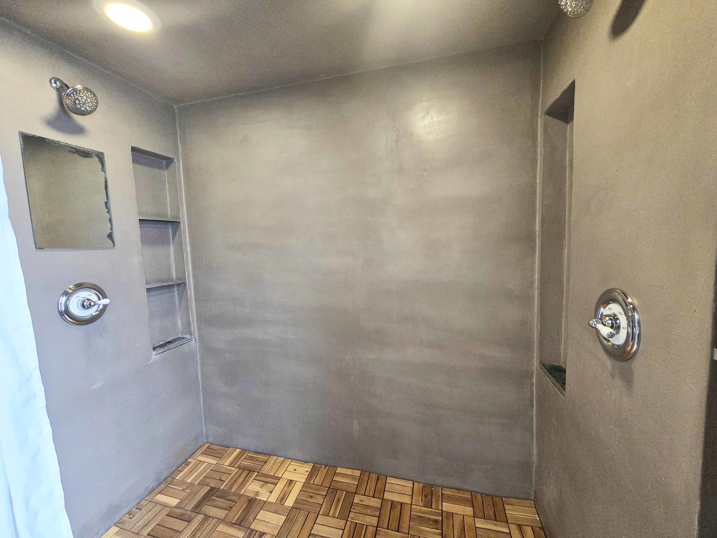 1734 West Beach Avenue Chicago IL 60612