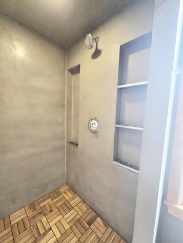 1734 West Beach Avenue Chicago IL 60612