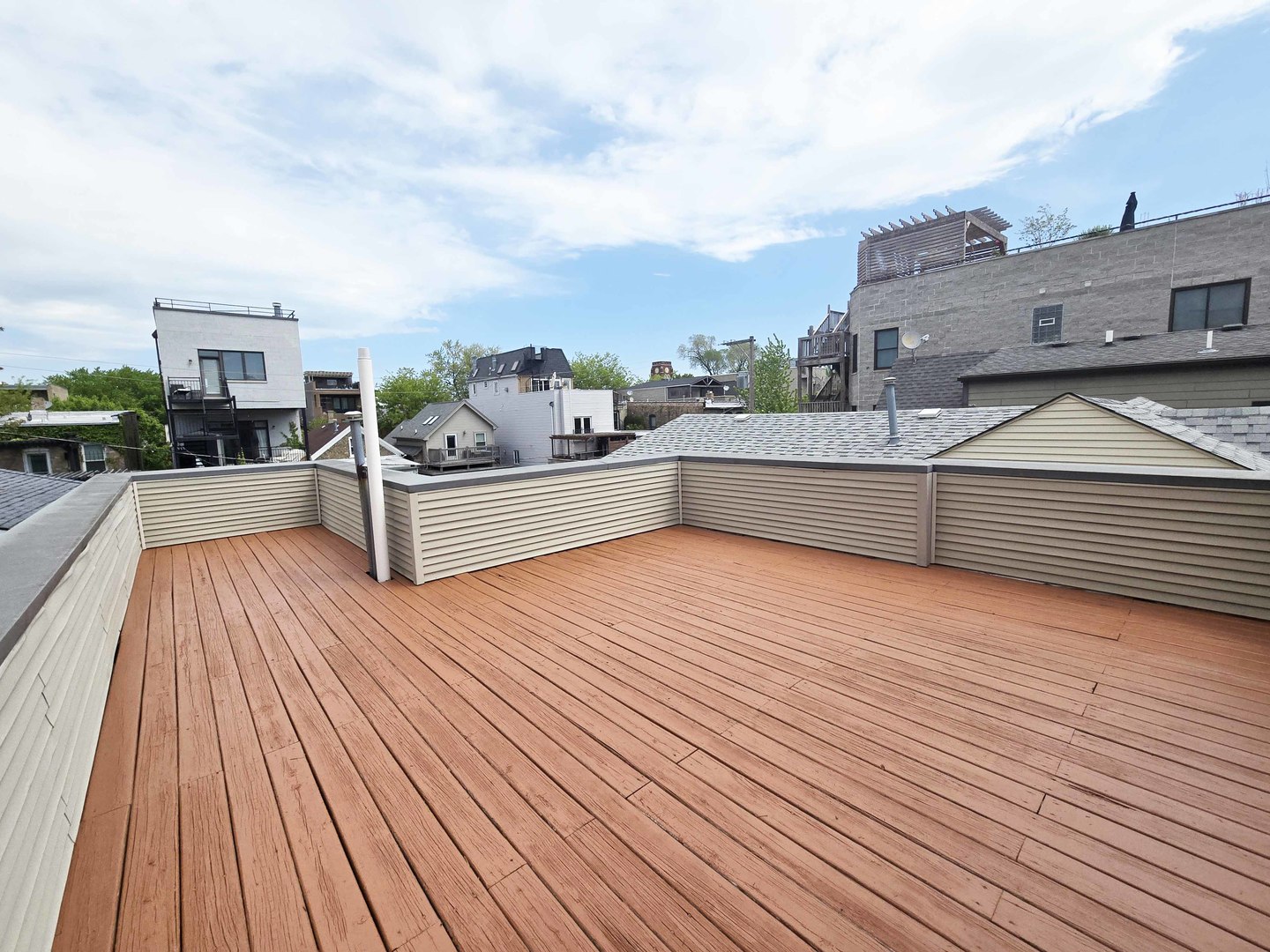 1734 West Beach Avenue Chicago IL 60612