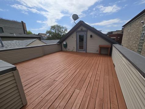 1734 West Beach Avenue Chicago IL 60612