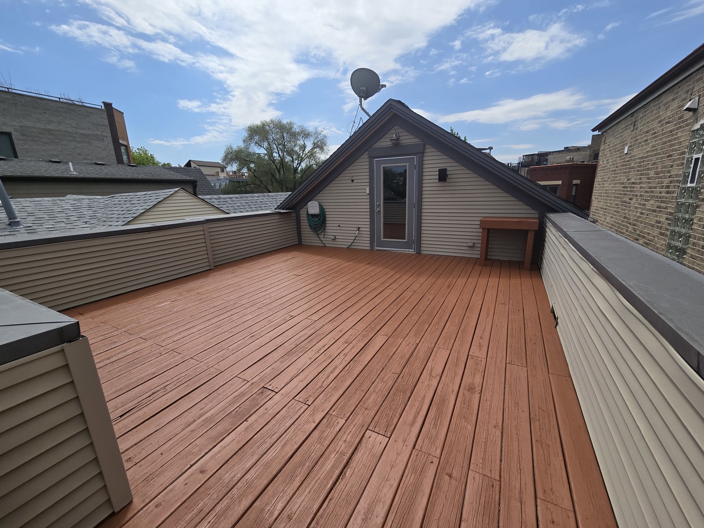 1734 West Beach Avenue Chicago IL 60612