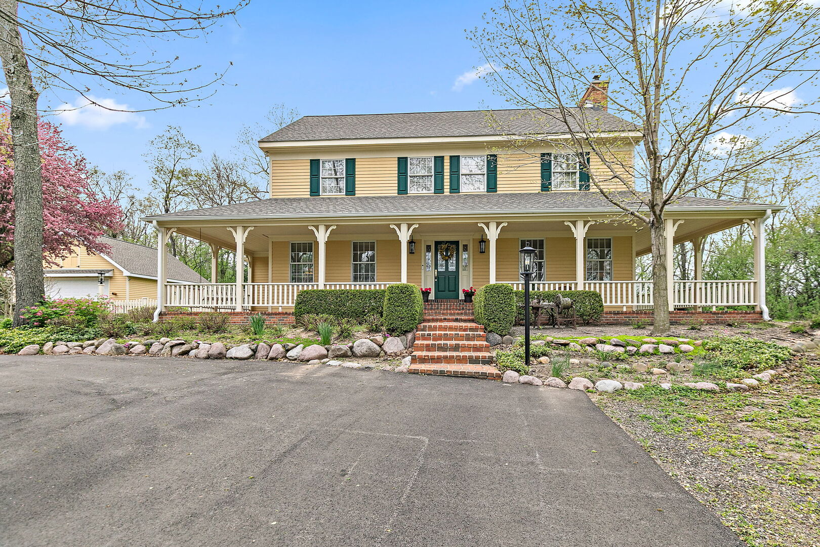 309 Three Oaks Road Cary IL 60013