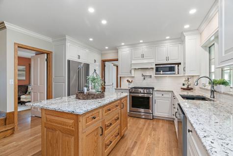 309 Three Oaks Road Cary IL 60013