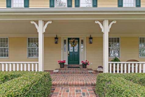 309 Three Oaks Road Cary IL 60013